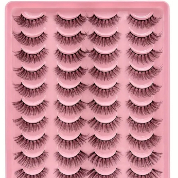 Huge pack of false eyelashes - Picture 1 of 3